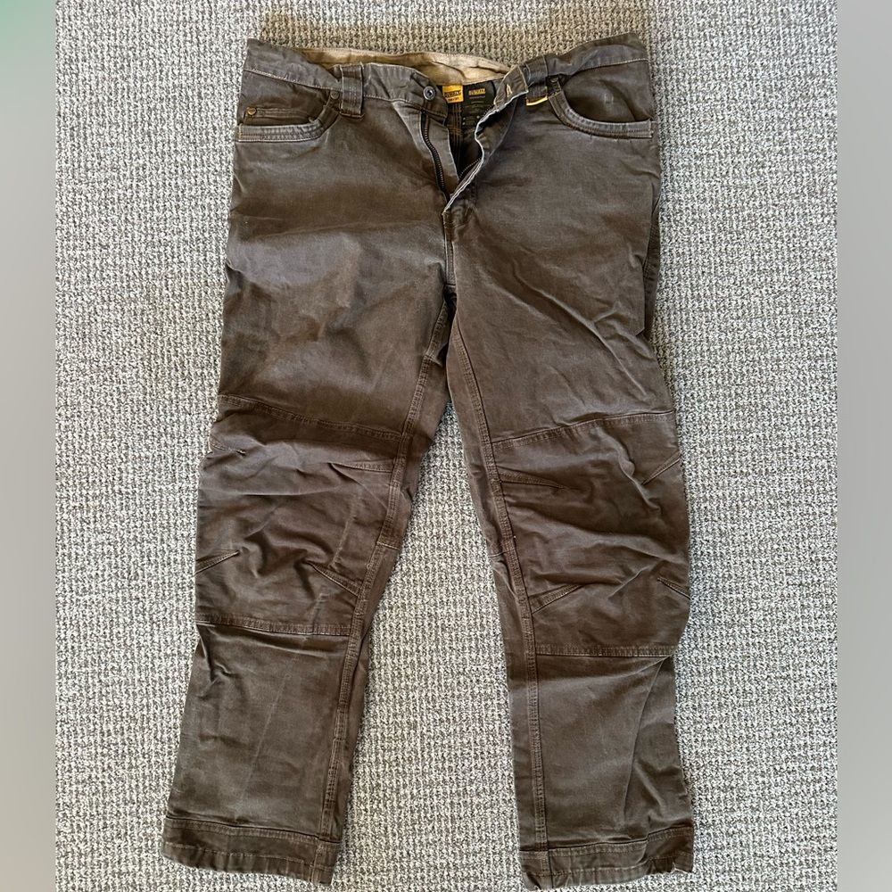 DEWALT Madison Men’s 38x31 Pro‑Stretch Water‑Resistant Work Pants • Brown